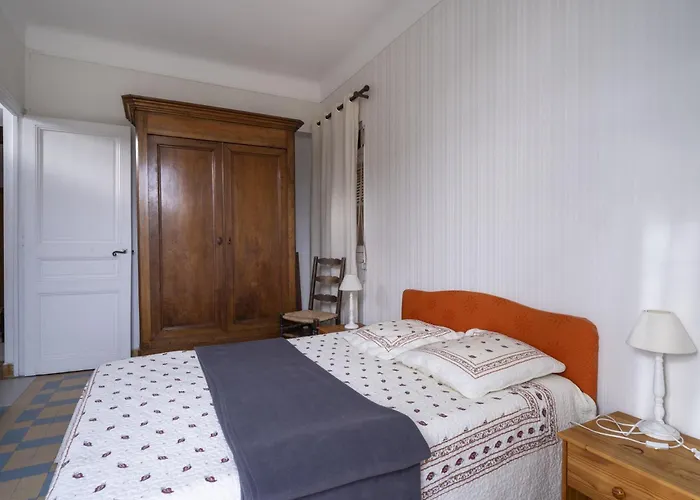 Magnifique A 20m וילה