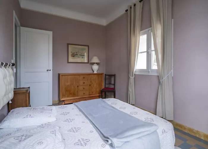 Magnifique A 20m וילה